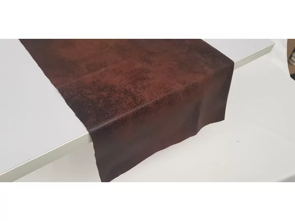 Chemin de table Cuirlys polyester chocolat 120x43cm